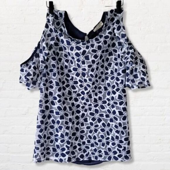 Blu Pepper Plus Blue Blouse with White Floral Lace Cold Shoulder Sleeve Size 1XL - Picture 3 of 10